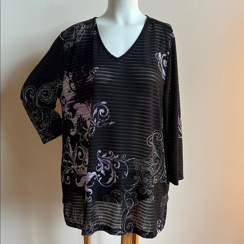 Chico's Black and Lavender Swirl Tunic